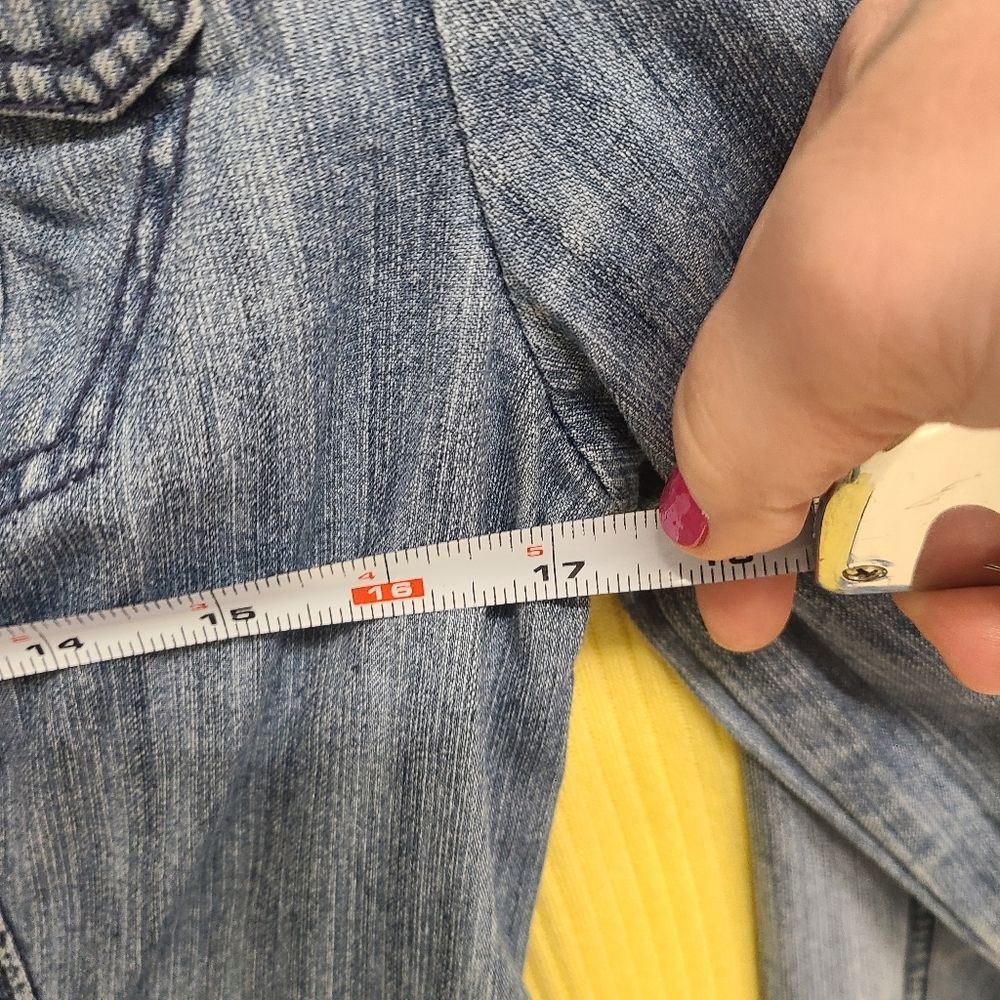 Vintage 90's Tommy Hilfiger Jean Jacket size Medium - Picture 8 of 9